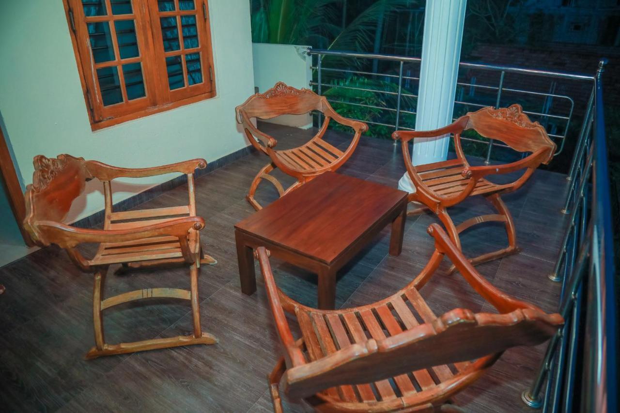 Hasaranga Holiday House Hikkaduwa Luaran gambar