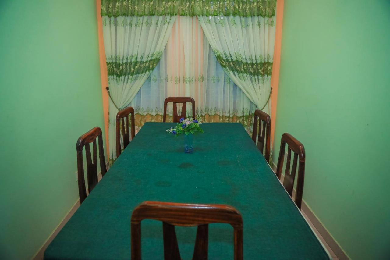 Hasaranga Holiday House Hikkaduwa Luaran gambar